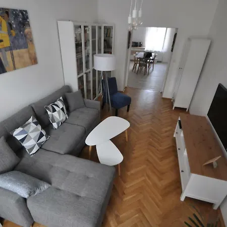 Jirina Appartments Lejlighed *